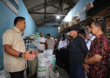 Wamentan Lakukan Sidak di Malang, Harga Pupuk Dipastikan Turun