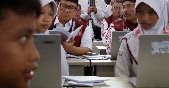 Kemensos Tingkatkan Fasilitas Digital dan SDM untuk Sekolah Rakyat