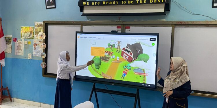 Platform Rumah Pendidikan Tingkatkan Interaksi Belajar di SMPN 28 Jakarta
