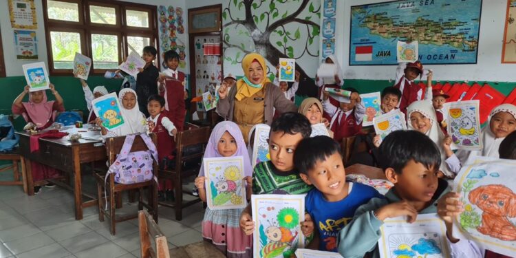 Semangat Belajar Siswa Supiturang Tetap Tinggi Meski di Ruang Darurat
