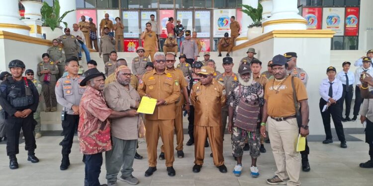 Polres Mimika Sukses Kawal Aksi Unjuk Rasa Lemasa di Mimika