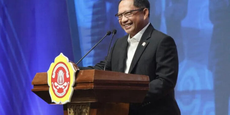 Mendagri Dorong Karang Taruna Aktif dalam Pembangunan Desa