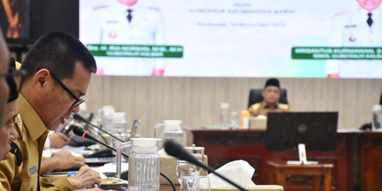 Bupati Kayong Utara Bahas Tantangan Pengawasan UU Lingkungan Hidup