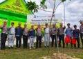 Polantas Riau Hijaukan Rest Area Tol Permai dengan Penanaman Pohon