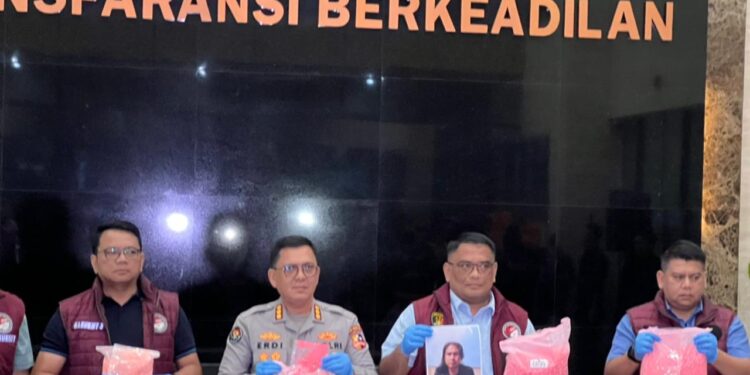 Polisi Jelaskan Penyebab Kecelakaan Mobil Berisi 194.631 Ekstasi di Lampung