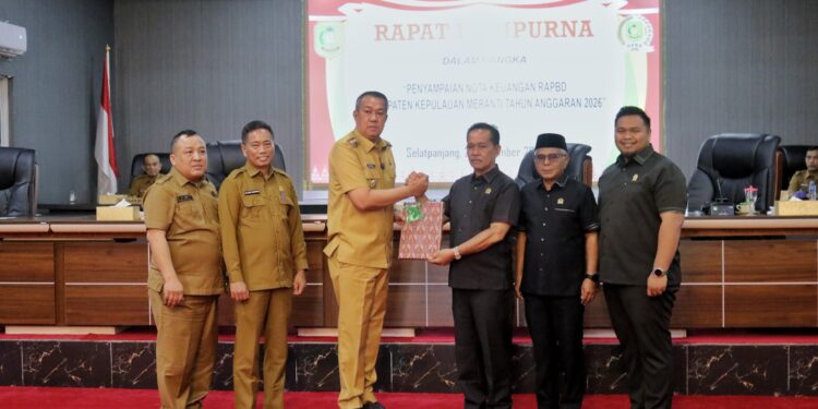 Pemkab Kepulauan Meranti Serahkan RAPBD 2026, Prioritaskan Pelayanan Publik dan Infrastruktur