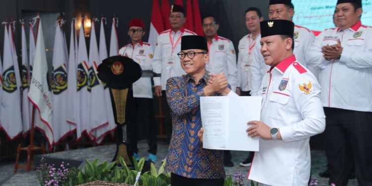 Menteri Desa Yandri Susanto Dorong APDESI Merah Putih Dukung Asta Cita