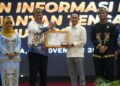 Pemkot Palangka Raya Raih Penghargaan Tertinggi Keterbukaan Informasi di Kalteng