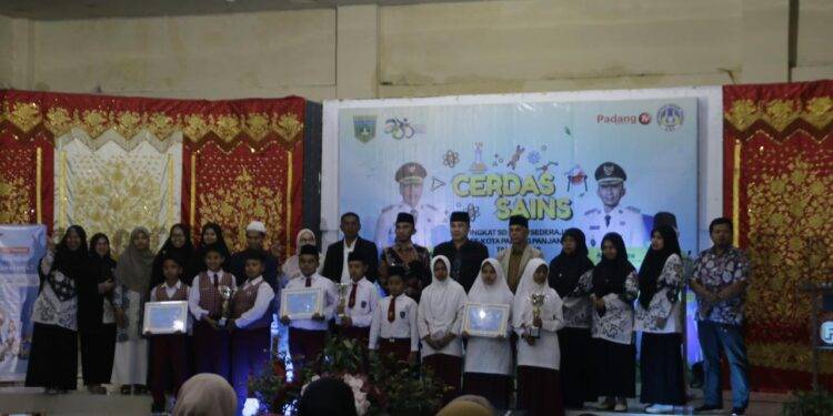 MIUT Thawalib dan MTsN Padang Panjang Dominasi Lomba Cerdas Sains 2025