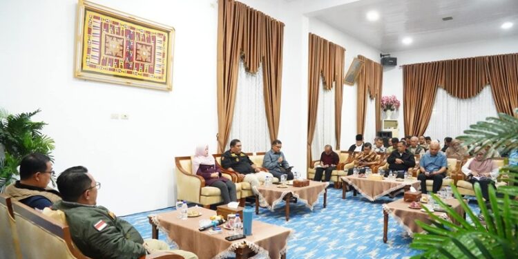 Bupati Tanah Datar Umumkan Status Tanggap Darurat Bencana