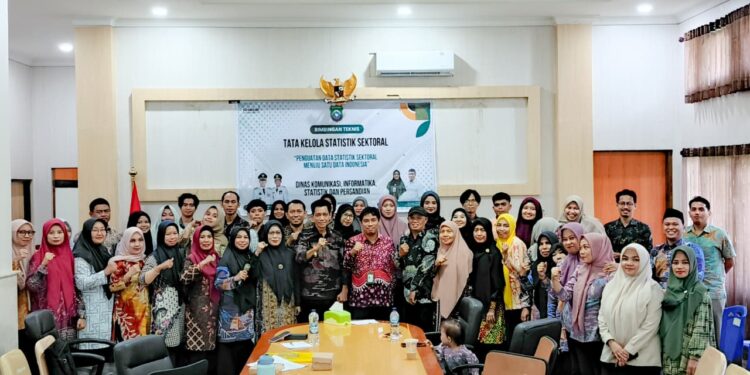 Pemkab Pangkep Tingkatkan Pengelolaan Data Melalui Bimtek Statistik Sektoral