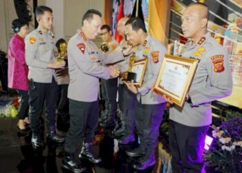 Kapolda NTT Raih Penghargaan dari Kapolri di HeForShe Awards 2025