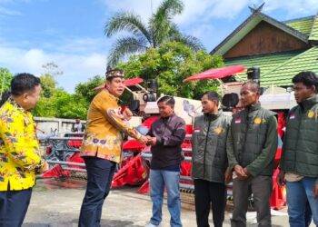 Wakil Bupati Pulang Pisau Distribusikan Alsintan untuk Perkuat Ketahanan Pangan