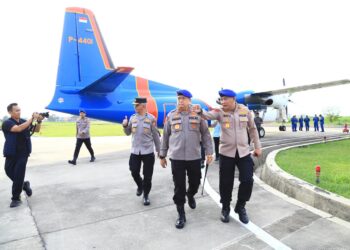 Polri Gunakan Pesawat CN dan Fokker untuk Kirim Bantuan ke Aceh, Sumut, dan Sumbar
