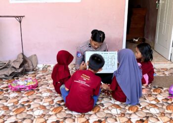 Operasi Rasaka Cartenz Berikan Pembelajaran di Distrik Heram