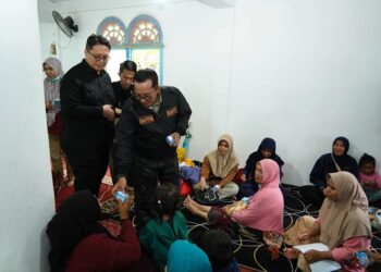 Pemkab Tanah Datar Lanjutkan Evakuasi Warga Malalo Melalui Jalur Air