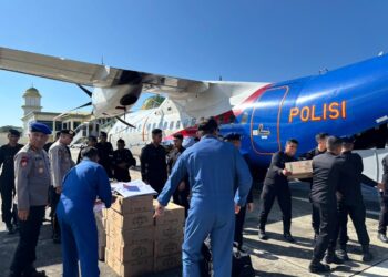 Bantuan 2,5 Ton Logistik dan RON dari Mabes Polri Tiba di Aceh