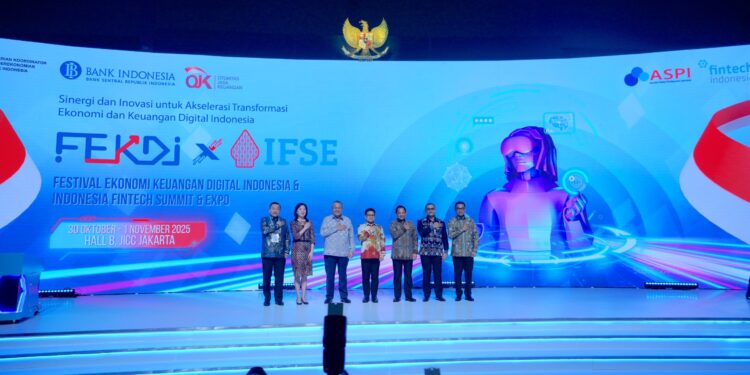 Acara Sinergi dan Inovasi untuk Akselerasi Transformasi Ekonomi dan Digital Keuangan Indonesia. FEKDI dan IFSE 2025. (Foto: Dok. BI)