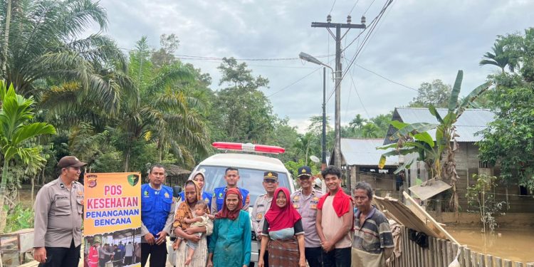 Dokkes Polres Aceh Barat Sediakan Layanan Kesehatan untuk Korban Banjir