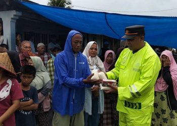 Polres Pasaman Barat Distribusikan Bantuan untuk Korban Banjir