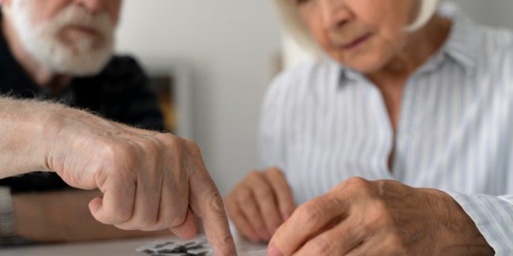 Pakar UGM Ungkap Strategi Pencegahan Alzheimer