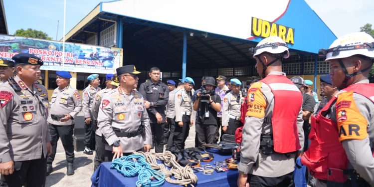 Polri Mobilisasi Pasukan ke Aceh, Sumut, dan Sumbar untuk Penanganan Bencana