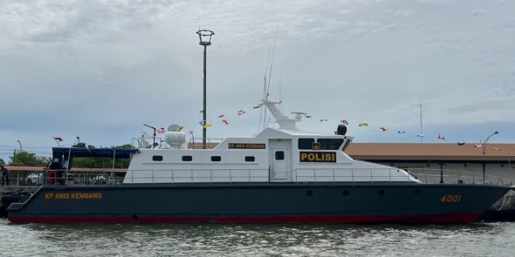 Polri Kerahkan Armada Udara dan Laut untuk Bantuan Bencana di Aceh, Sumut, dan Sumbar