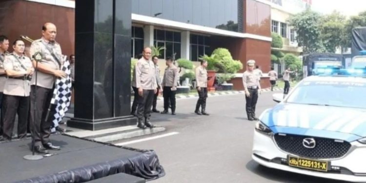 Polda Jawa Timur Salurkan Bantuan untuk Korban Banjir dan Longsor di Sumatra