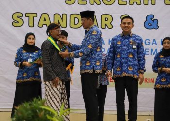 Wakil Bupati Sleman Luluskan 474 Peserta Sekolah Lansia, Dorong Pemberdayaan Lansia