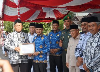 Wali Kota Palangka Raya Raih Penghargaan Baznas Award 2025