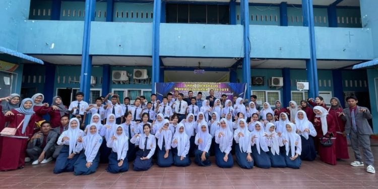 Politeknik Negeri Bengkalis Kenalkan Pembelajaran Berbasis Proyek di SMP