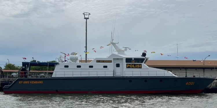 Operasi Siaga Bencana di Sumatera Utara dan Sumatera Barat oleh Satpolairud dan Silongmat