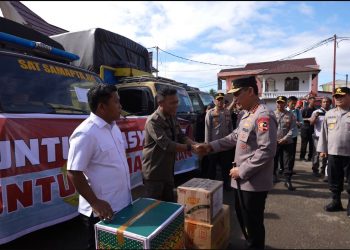 Kapolri dan Bhayangkari Tinjau Dampak Banjir Longsor di Sumut dari Udara