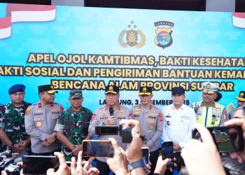 Wakapolri Pimpin Pengiriman Bantuan Kemanusiaan dari Polda Lampung untuk Sumatera