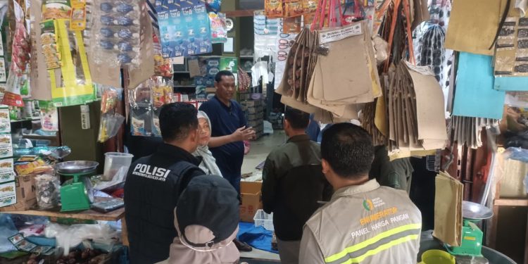 Tim K9 Polri Dikerahkan untuk Pencarian Korban di Sungai Huta Raja