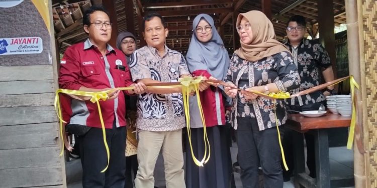 Teras UMKM Ngaglik Sleman Diresmikan untuk Tingkatkan Pemasaran Produk Lokal