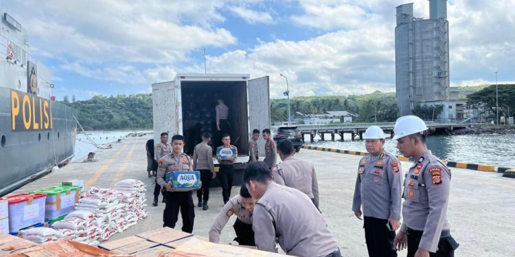 Polda Aceh Salurkan Bantuan untuk Korban Banjir di Langsa dan Aceh Tamiang