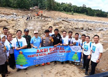 Polda Sumbar Pantau Distribusi Bantuan Sosial untuk Korban Bencana di Agam