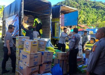 Polri Distribusikan Bantuan Logistik untuk Korban Bencana di Sumatera Barat