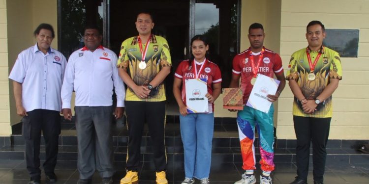 Tim Voli Pervomer Sabet Dua Emas di Porprov II Papua Selatan, Kapolres Merauke Berikan Penghargaan