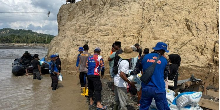 Polda Aceh Perkuat Operasi SAR Pasca Banjir di Bireuen dan Aceh Tengah