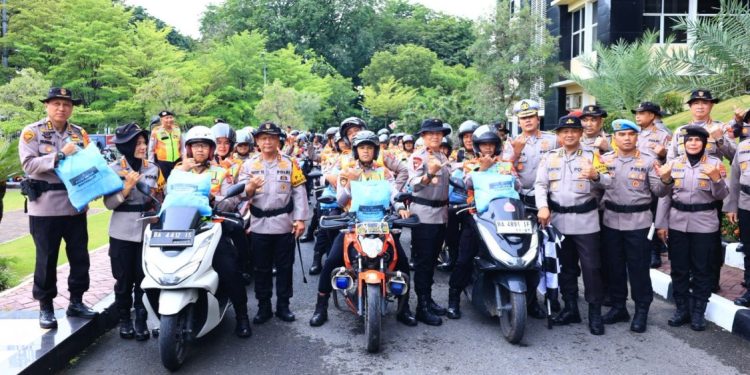 Polda Sumbar Distribusikan Bantuan ke Lima Lokasi Bencana di Padang