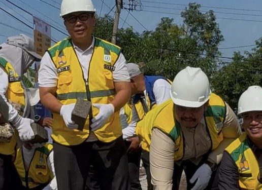 Pemasangan Paving Jalan di Desa Mojogede Tingkatkan Infrastruktur