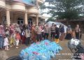 Polda Sumbar Berikan Bantuan untuk Ibu dan Balita Korban Banjir Bandang di Nanggalo
