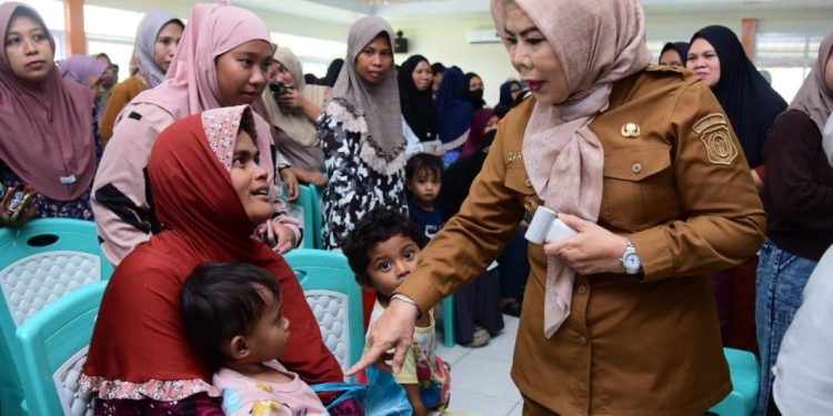 Gorontalo Perkenalkan Buku Panduan DASHAT untuk Atasi Stunting