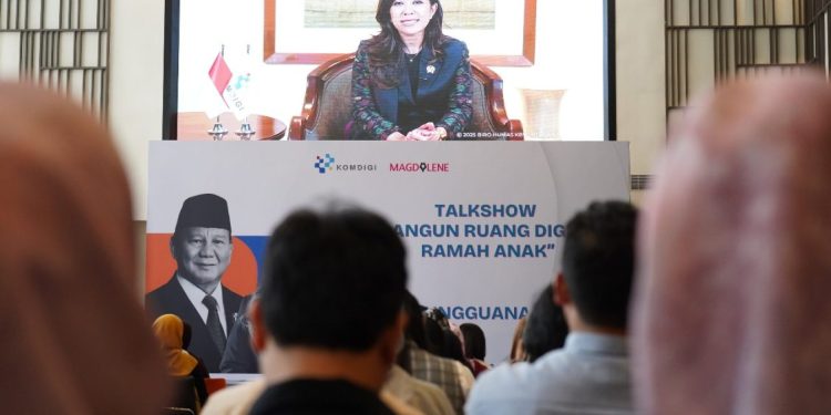 Menkomdigi Ajak Terapkan Prinsip ‘Tunggu Anak Siap’ untuk Lindungi Anak di Dunia Digital