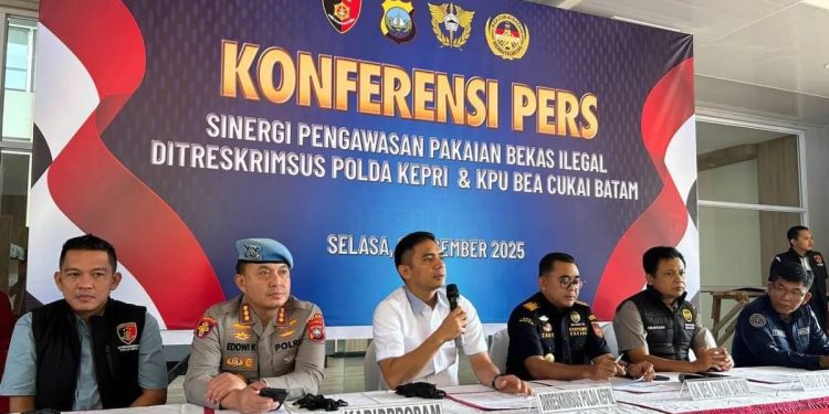 Bea Cukai dan Polda Kepri Bongkar Modus Penyelundupan Barang Bekas Impor