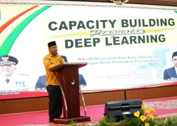 Pemprov Riau Dorong Guru Hadapi Tantangan Digital dan Budaya