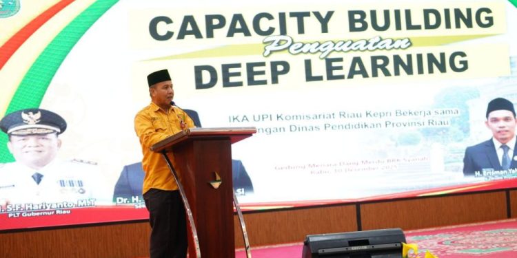 Pemprov Riau Dorong Guru Hadapi Tantangan Digital dan Budaya