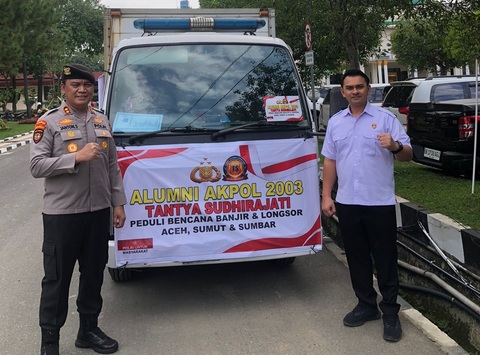 Alumni Akpol 2003 Berikan Bantuan Sembako dan Air Bersih untuk Warga Langkat